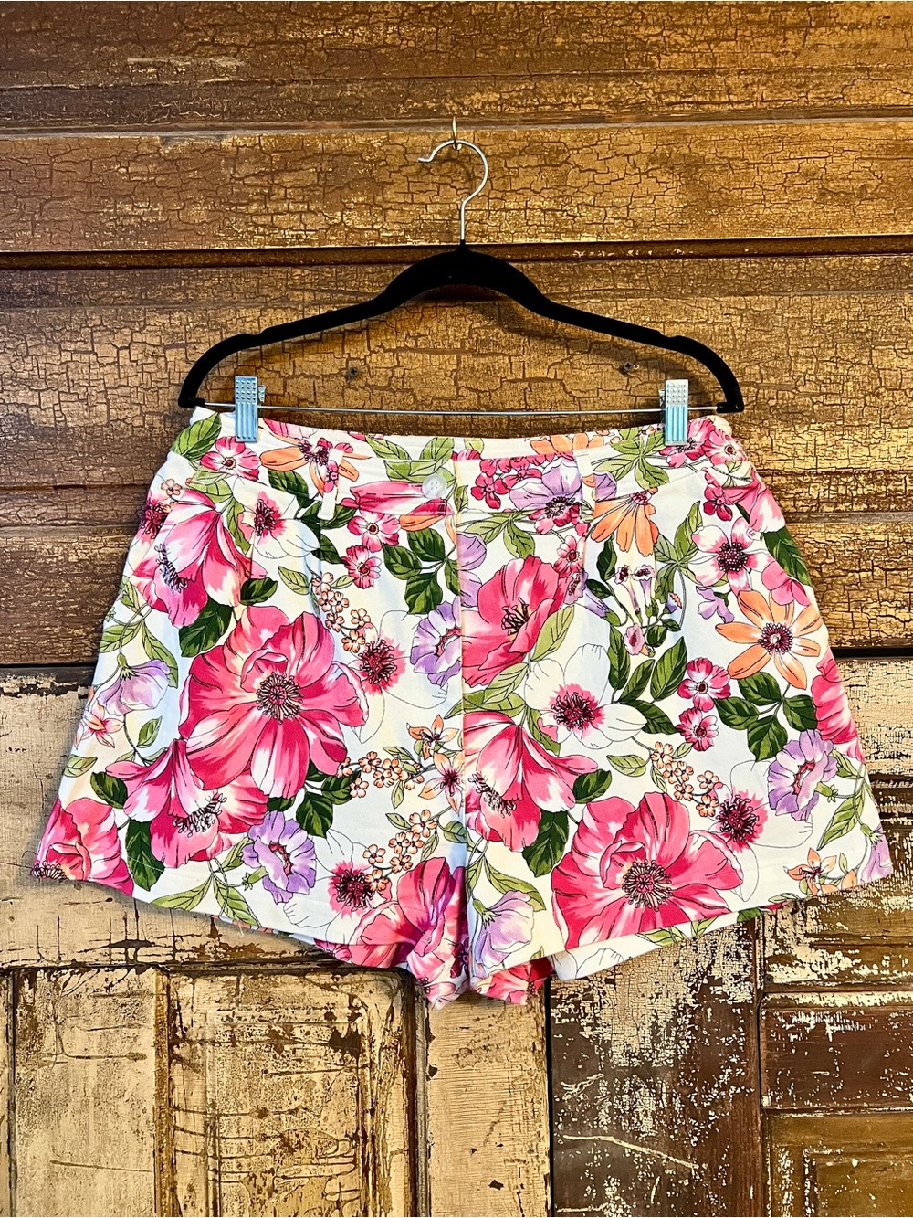 Francesca's Collections White Floral High-Waist Shorts with Pink & Green Bloom